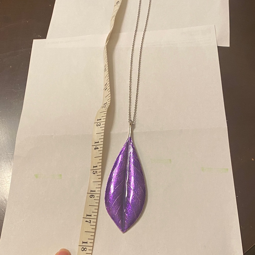 Purple Leaf Pendant Necklace - Picture 8 of 8